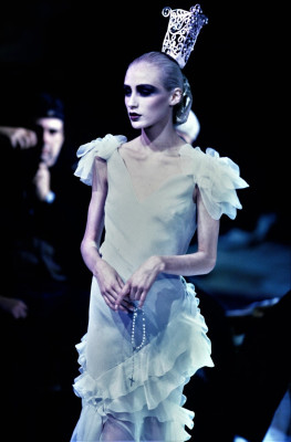 Olga Pantyushenkova ~ John Galliano RTW FW 1995