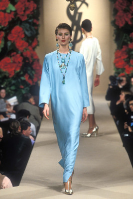 Olga Pantyushenkova for Yves Saint Laurent Paris couture spring 1998