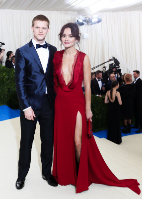 Olivia Cooke - Met Gala in NY 05/01/2017