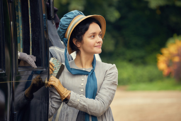Olivia Cooke - Vanity Fair (2018) 1x01 &#039;Miss Sharp in the Presence of the Enemy&#039;