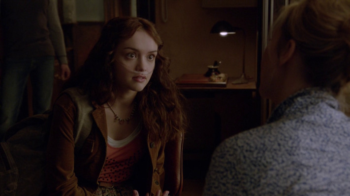 Olivia Cooke - Bates Motel (2013) 1x02 &#039;Nice Town You Picked, Norma...&#039;