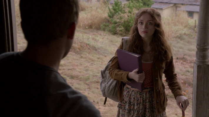 Olivia Cooke - Bates Motel (2013) 1x02 &#039;Nice Town You Picked, Norma...&#039;