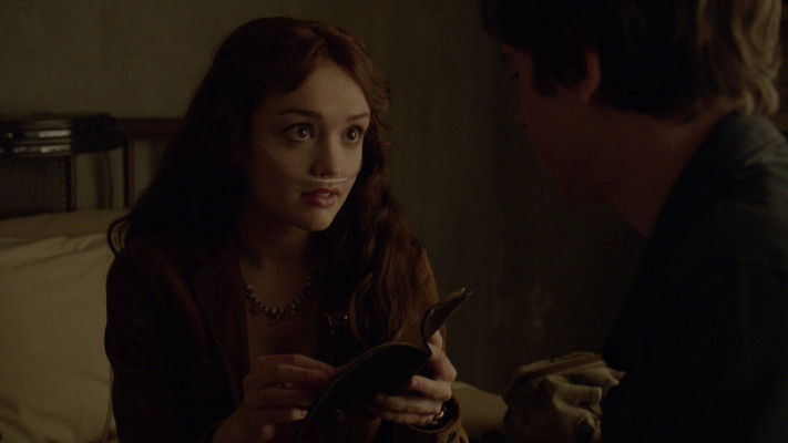 Olivia Cooke - Bates Motel (2013) 1x02 &#039;Nice Town You Picked, Norma...&#039;