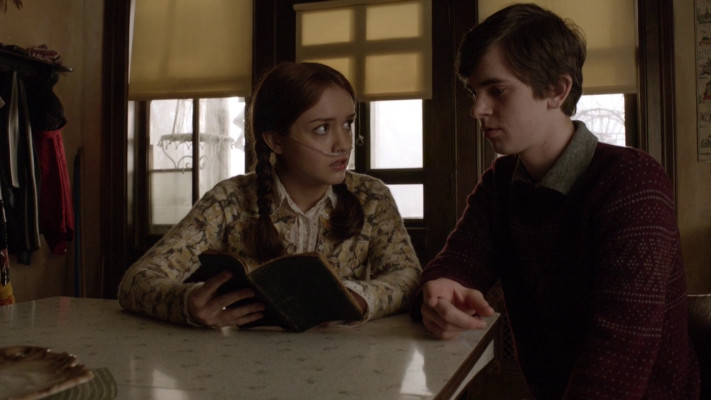 Olivia Cooke - Bates Motel (2013) 1x03 &#039;What&#039;s Wrong with Norman&#039;
