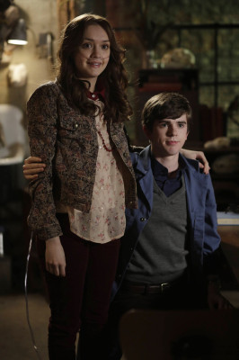 Olivia Cooke - Bates Motel (2013) 1x08 'A Boy And His Dog'