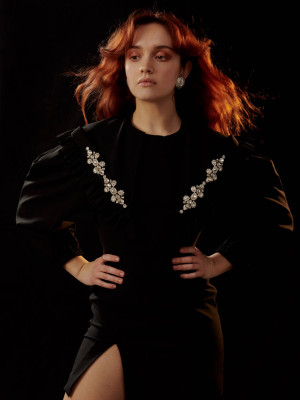 Olivia Cooke - ContentMode Magazine Winter 2021