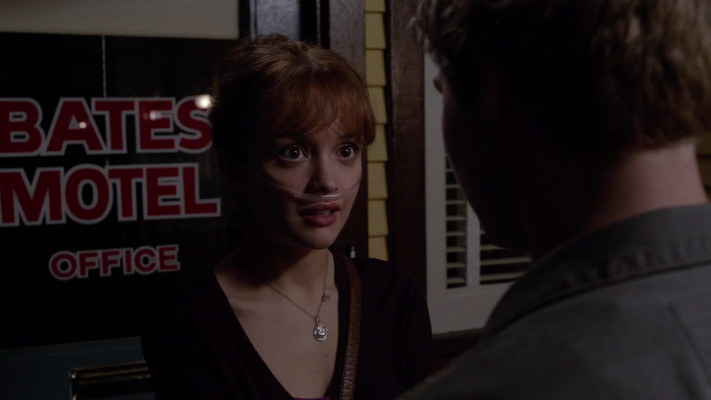 Olivia Cooke - Bates Motel (2014) 2x04 'Check-Out'