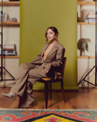 Olivia Cooke by Evelyn Freja for Los Angeles Times (New York 05/31/2024)