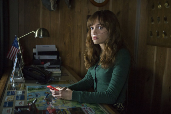 Olivia Cooke - Bates Motel (2015) 3x05 &#039;The Deal&#039;