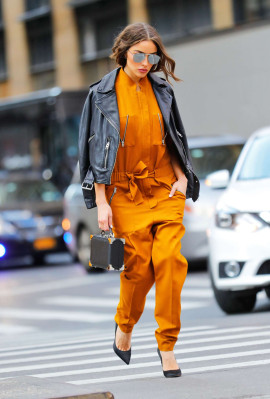 Olivia Culpo – Out and about in New York