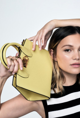 Olivia Holt- Elle, 2021