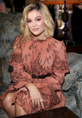 Olivia Holt pic #1044040