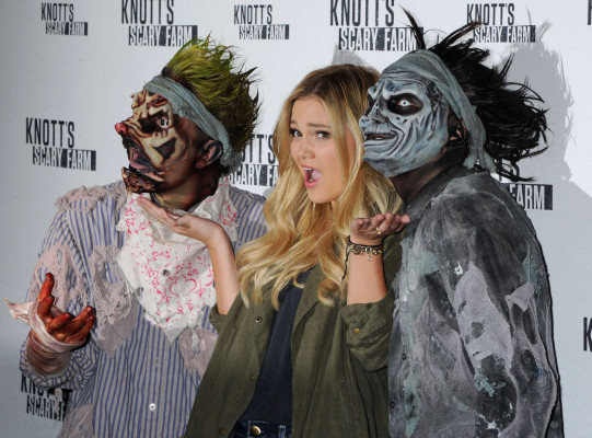 Olivia Holt pic #834230