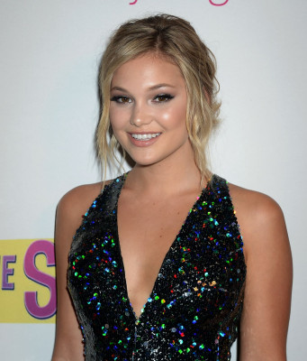 Olivia Holt pic #910383