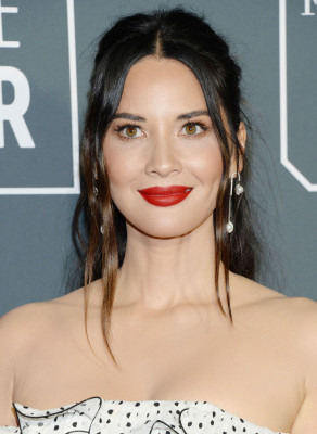 Olivia Munn – 2019 Critics’ Choice Awards