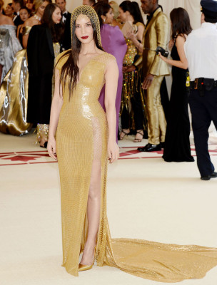 Olivia Munn – MET Gala 2018