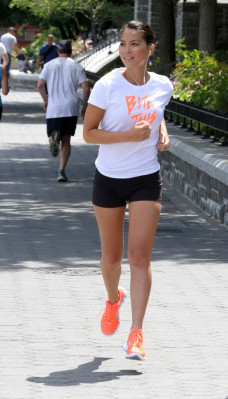 photo 4 in Olivia Munn gallery [id525988] 2012-06-25 00:00:00
