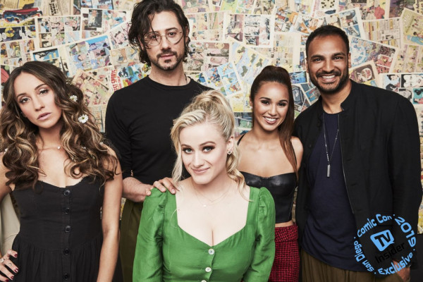 Olivia Taylor Dudley – The Magicians Portraits at Comic Con San Diego July 2019