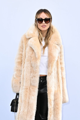 Olivia Wilde at Chloe Womenswear Spring/summer 2024 Show in Paris 09/28/23