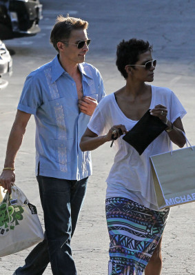 photo 17 in Olivier Martinez gallery [id550500] 2012-08-21 00:00:00