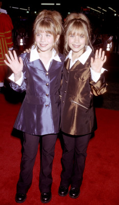 photo 24 in Olsen Twins gallery [id197625] 2009-10-16 00:00:00