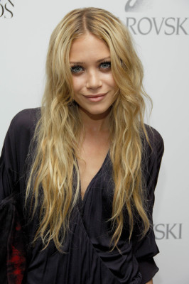 photo 27 in Olsen Twins gallery [id322372] 2010-12-07 00:00:00