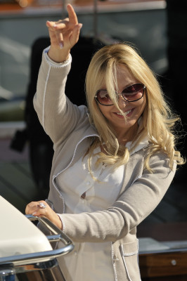 Ornella Muti pic #359112