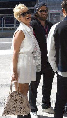 Pamela Anderson pic #770355