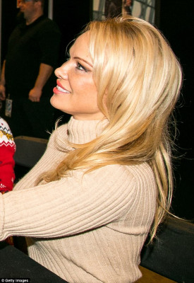 Pamela Anderson pic #1037563