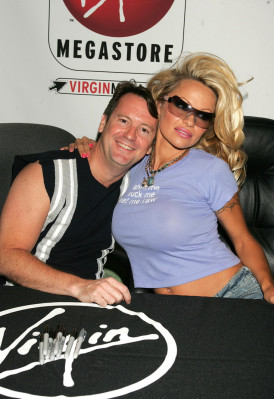 Pamela Anderson pic #765469
