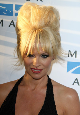Pamela Anderson pic #765084