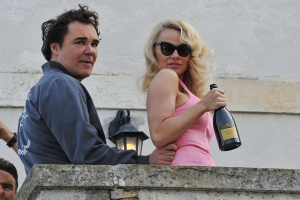 Pamela Anderson Style – Venice. Italy 4/11/2017