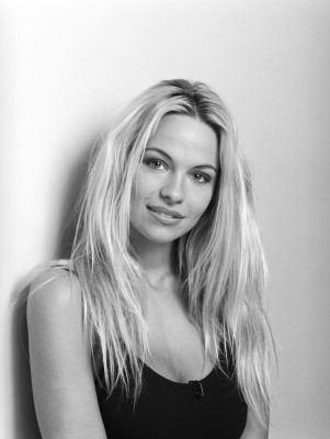 Pamela Anderson pic #842913
