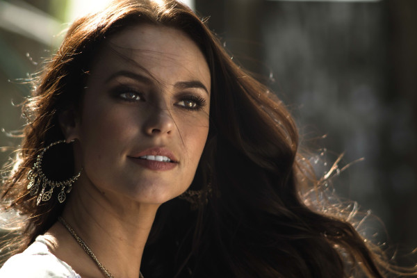 Paola Oliveira pic #824451