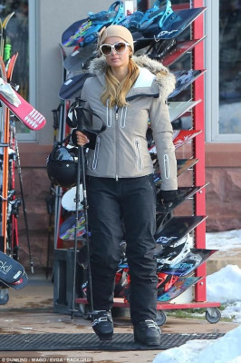 Paris Hilton pic #1027754