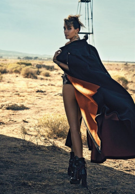 Paris Jackson L’Uomo Vogue November / December 2017
