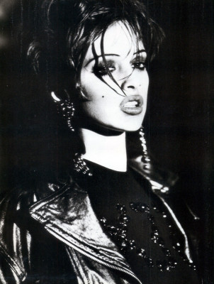 Patricia Hartmann ~ Vogue Italia May 1992 by Ellen von Unwerth