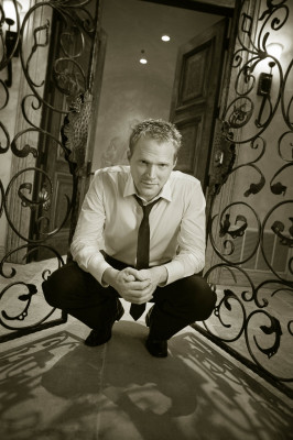 photo 6 in Paul Bettany gallery [id222691] 2009-12-17 00:00:00
