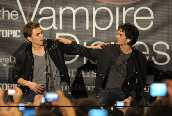 Paul Wesley pic #476521