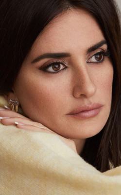 Penelope Cruz - Carpisa Campaign (2020)