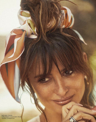 Penelope Cruz for Marie Claire Terkey