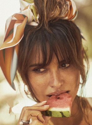 Penelope Cruz for Marie Claire Terkey
