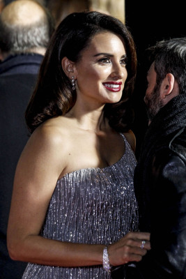 Penelope Cruz Red Carpet Photos – ‘The Queen of Spain’ Premiere in Madrid