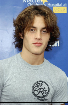 Penn Badgley pic #322091