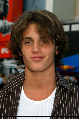 Penn Badgley pic #322083