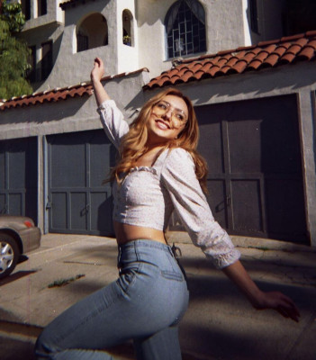 Peyton List – Photoshoot February 2019 (more photos)