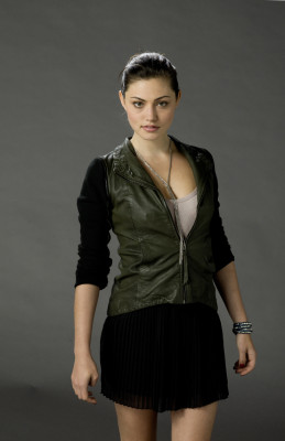 Phoebe Tonkin pic #529006