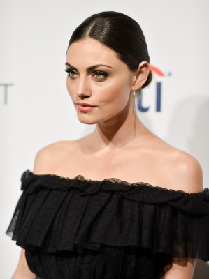 photo 3 in Phoebe Tonkin gallery [id715344] 2014-04-02 00:00:00