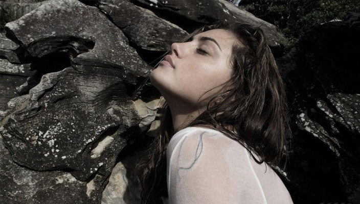 Phoebe Tonkin pic #552336