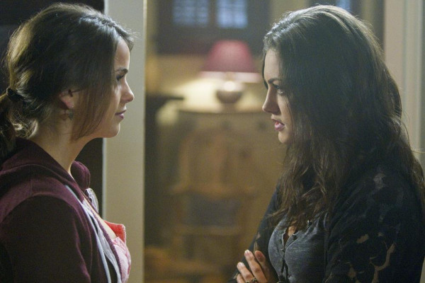 photo 5 in Phoebe Tonkin gallery [id511328] 2012-05-15 00:00:00